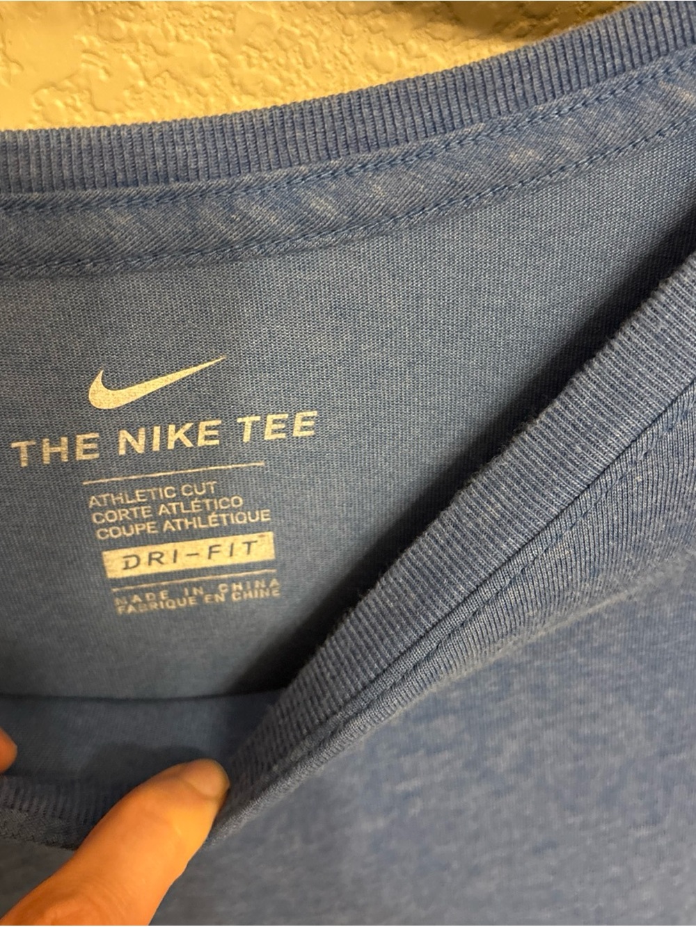 The Nike Tee Athletic Cut Dri-Fit Blue Short Sleeve Men’s Size XXLT Crew Neck - Picture 2 of 4